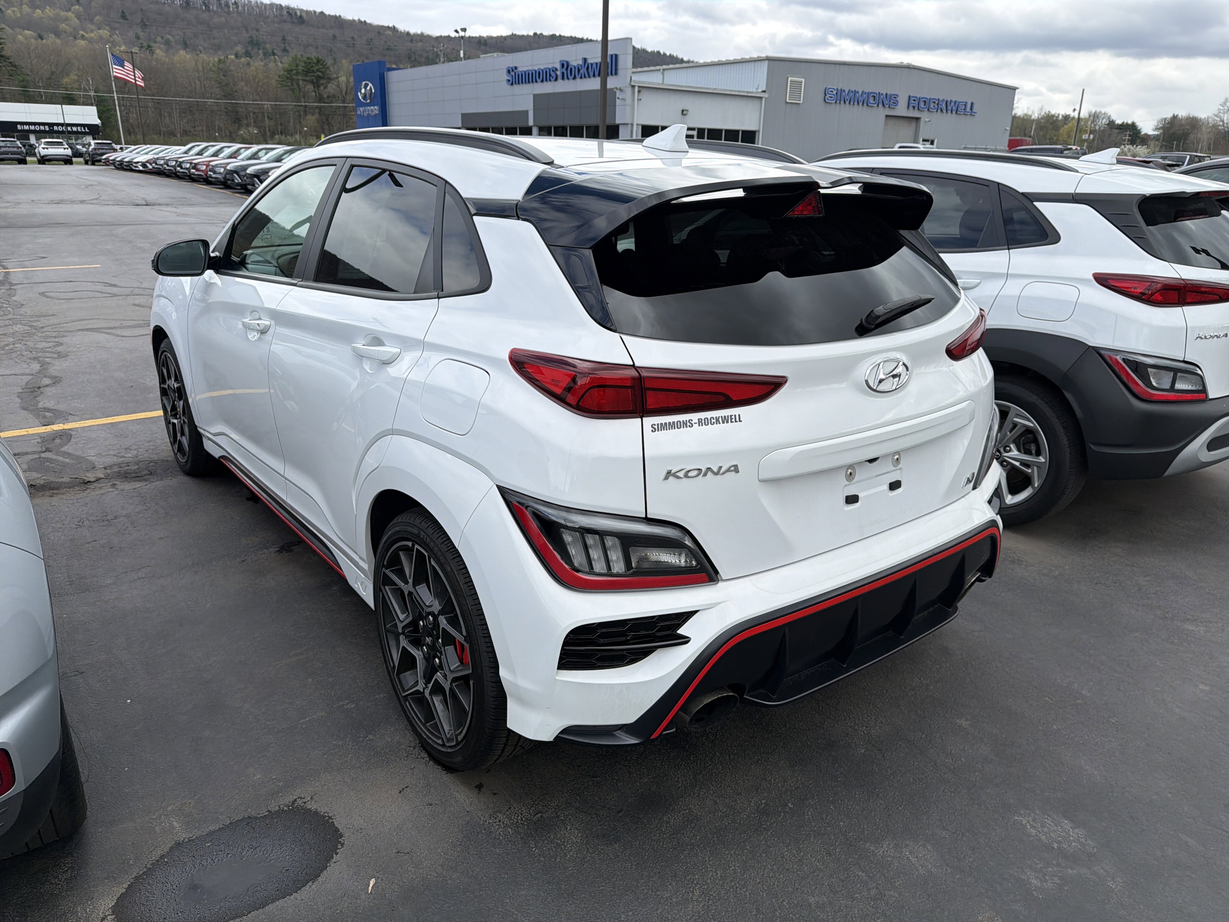 Used 2023 Hyundai Kona N w/ Cargo Package FWD image 5