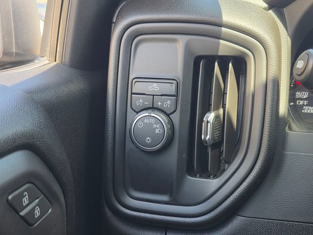 Certified 2025 Chevrolet Silverado 1500 Custom w/ Turbomax Blackout Package image 32
