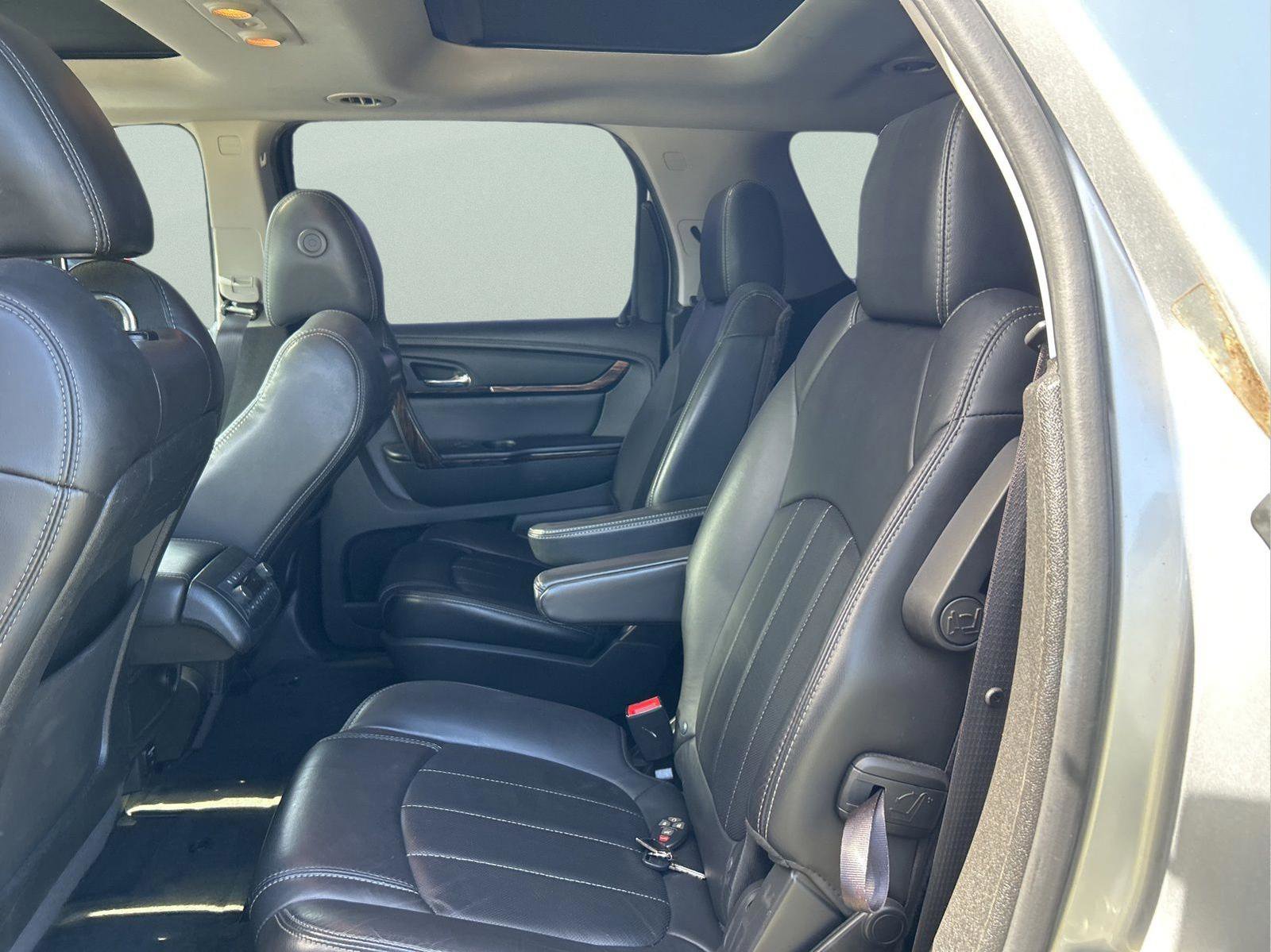 Used 2014 GMC Acadia Denali image 10