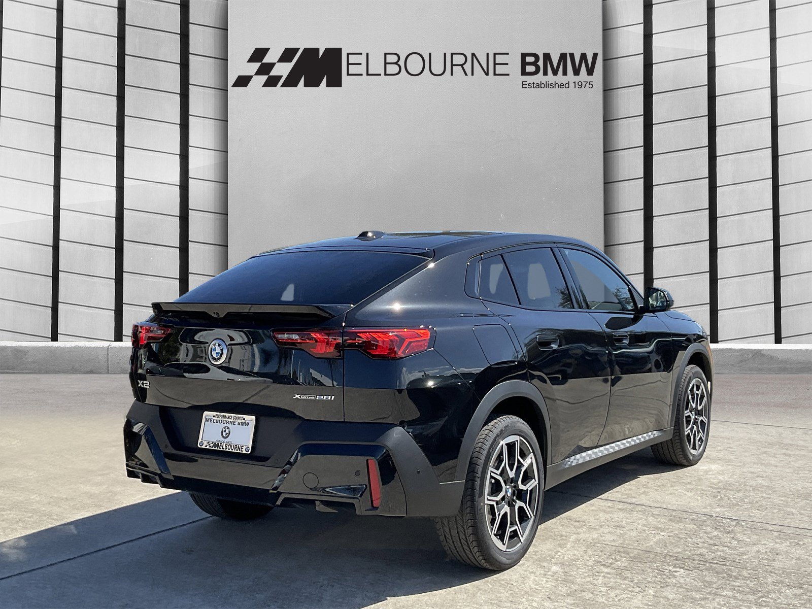 New 2026 BMW X2 xDrive28i w/ Technology Package AWD/4WD image 4