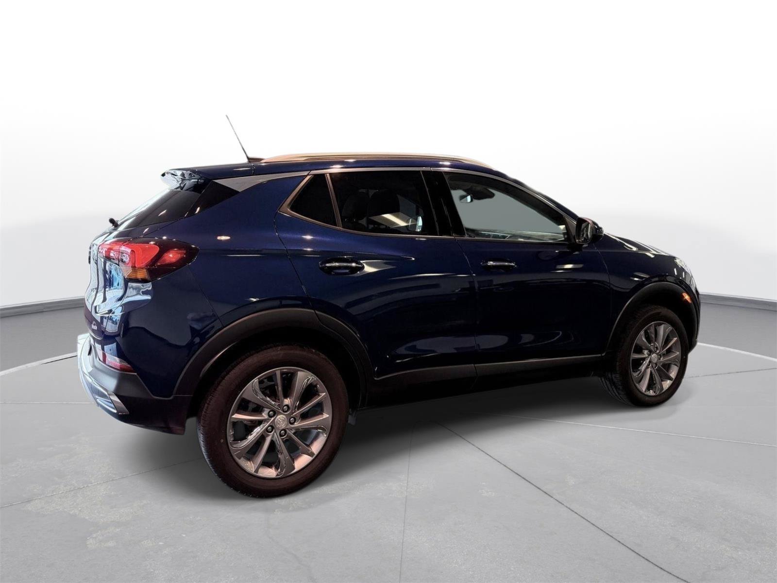 Used 2023 Buick Encore GX Essence w/ Experience Buick Package AWD/4WD image 11