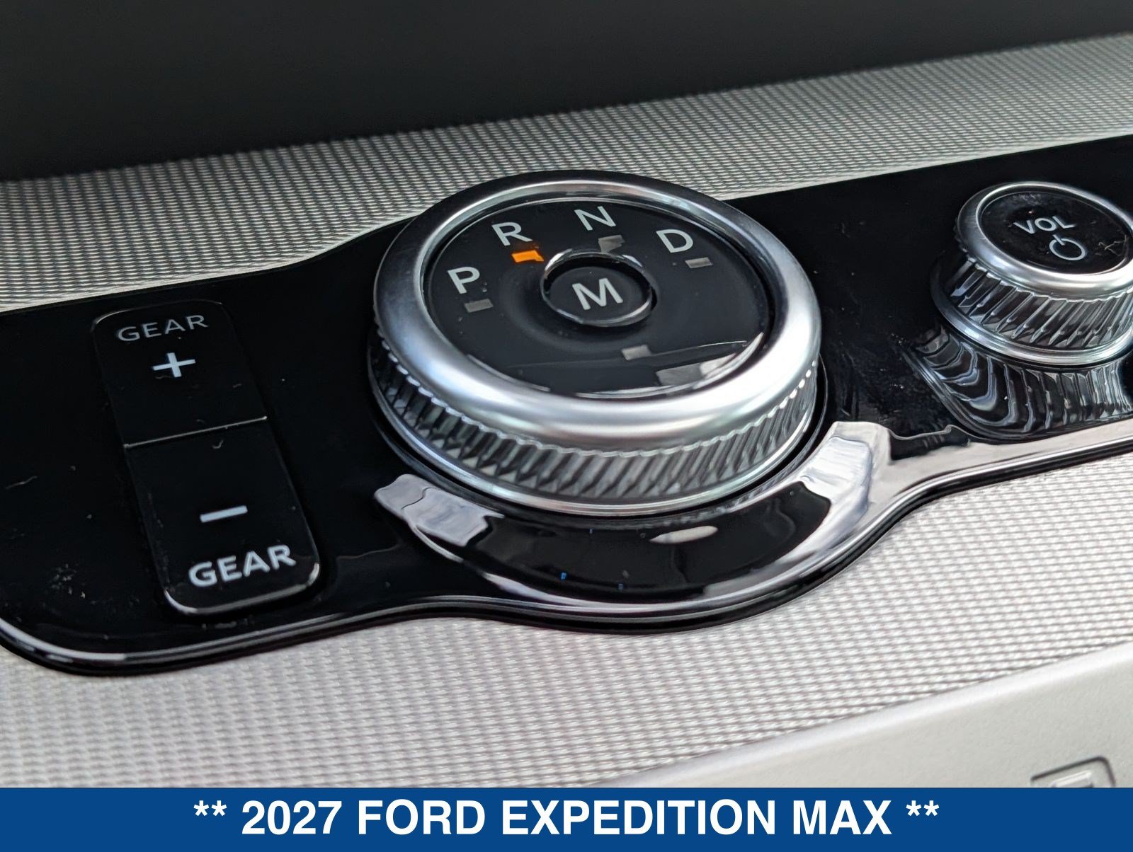 New 2027 Ford Expedition Max Active RWD image 39