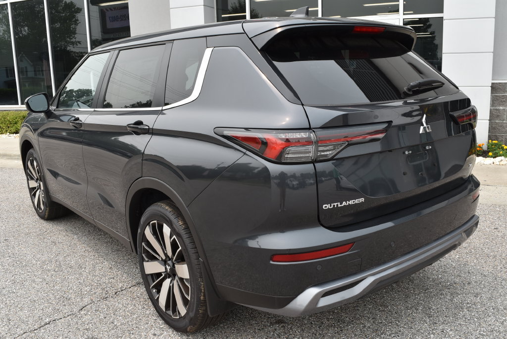 New 2026 Mitsubishi Outlander SE AWD/4WD image 5