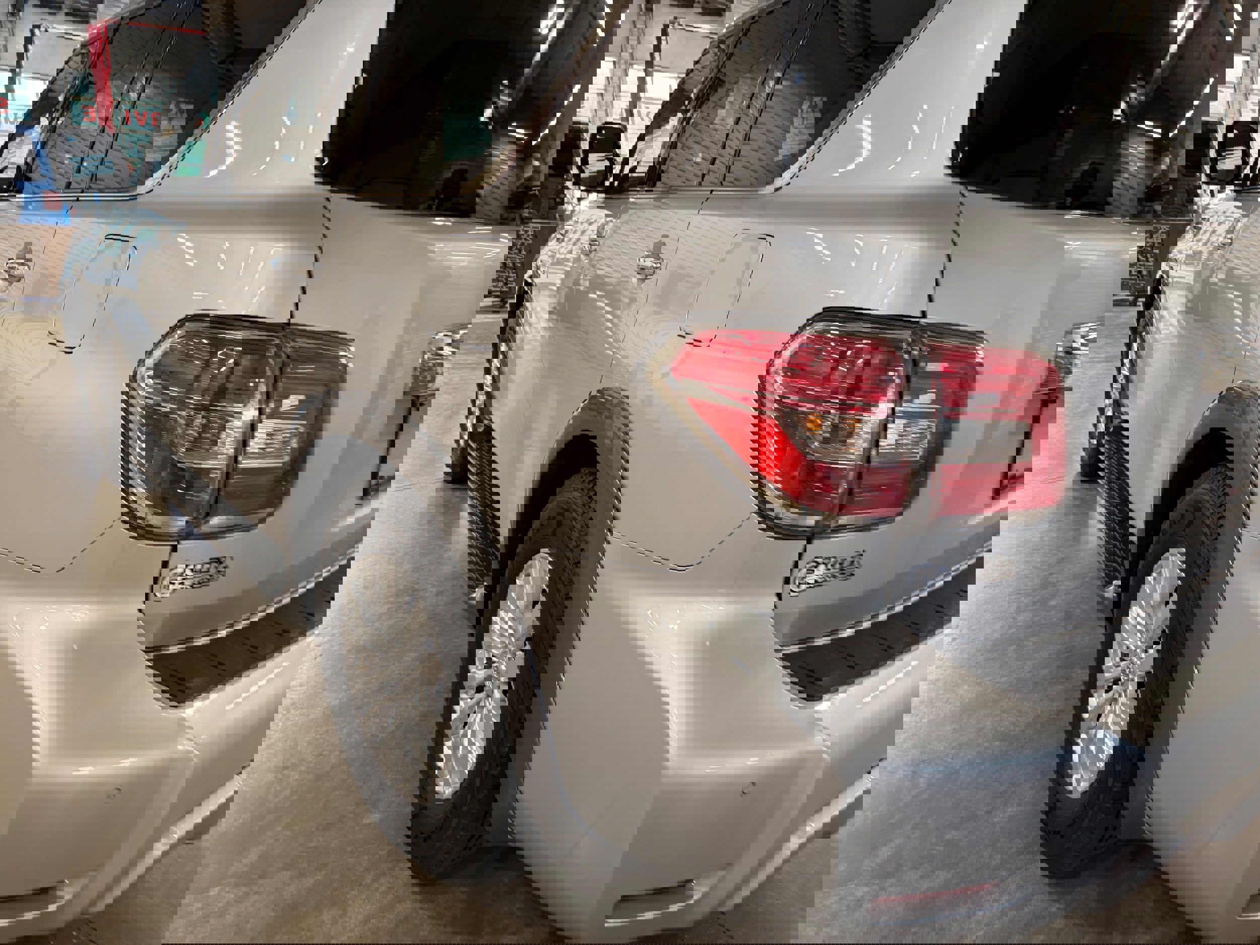 Used 2018 Nissan Armada SV w/ Driver Package image 31