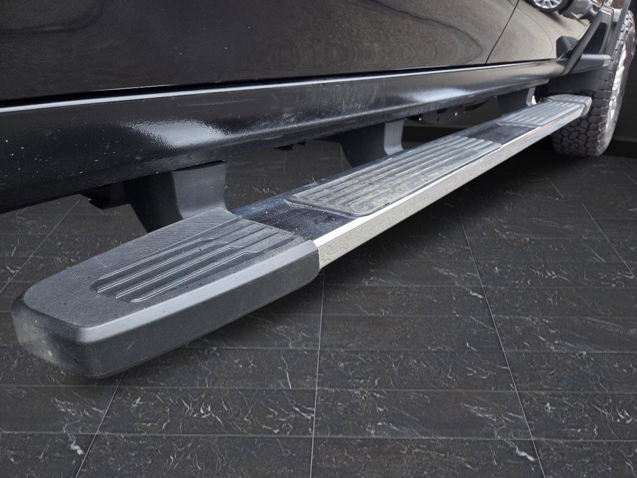 Used 2022 GMC Sierra 2500 Denali w/ Technology Package image 42