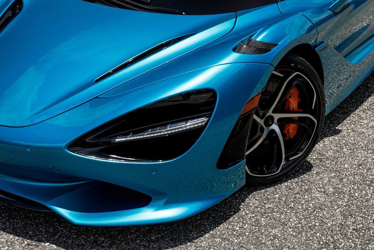 Used 2025 McLaren 750S RWD image 42