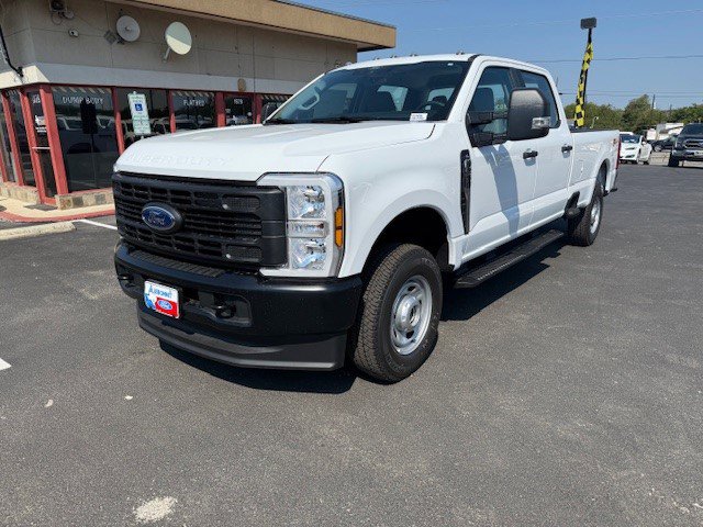 New 2026 Ford F250 XL w/ FX4 Off-Road Package image 5