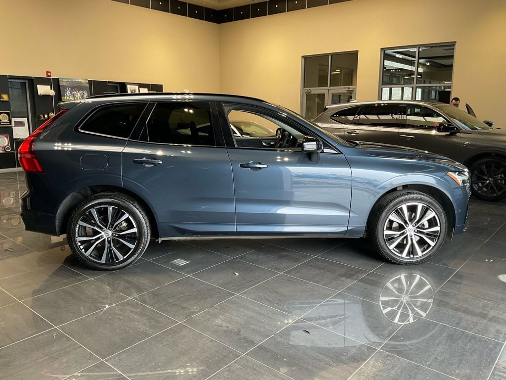 Used 2024 Volvo XC60 B5 Plus image 6