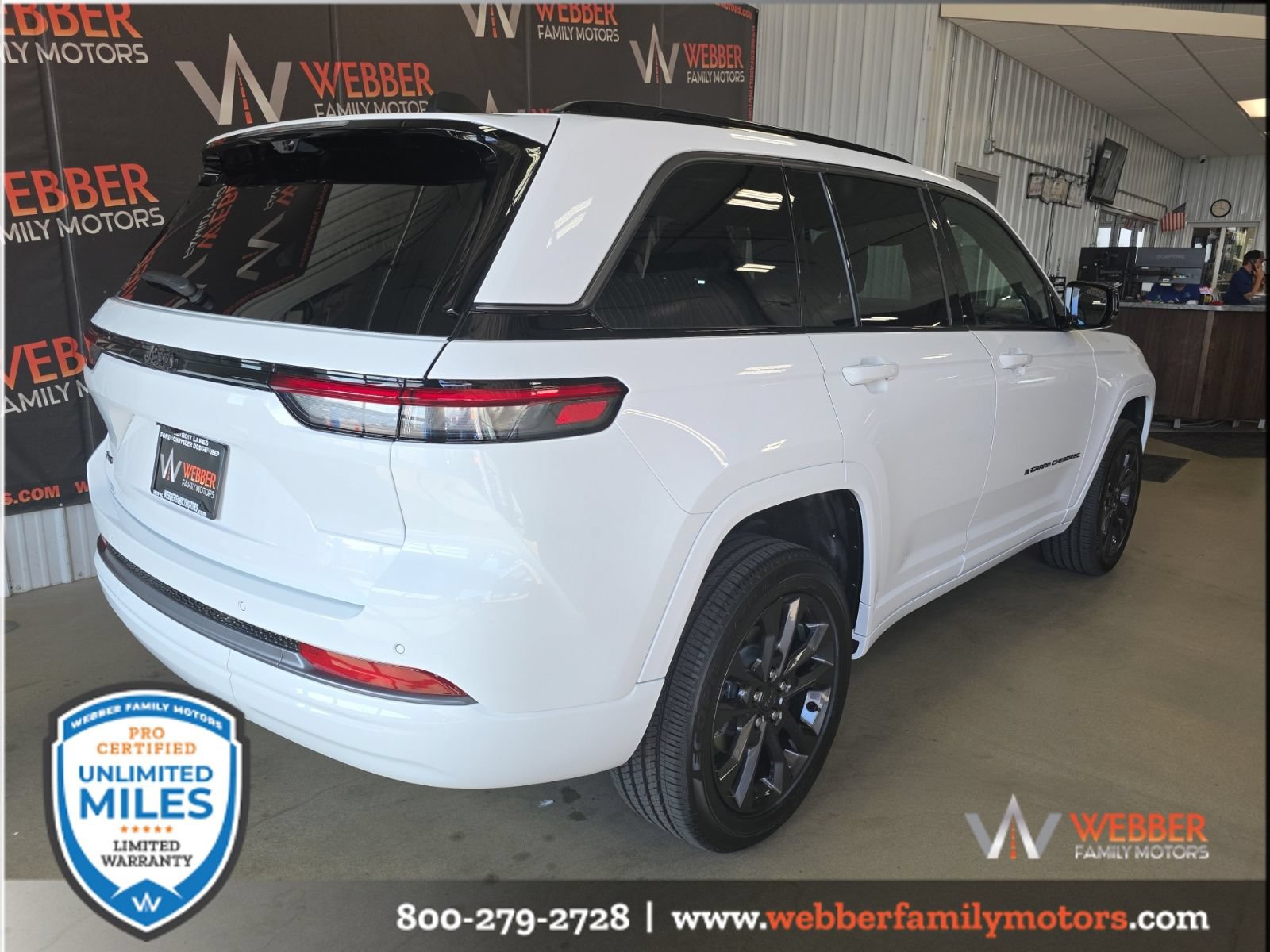 New 2026 Jeep Grand Cherokee Limited AWD/4WD image 4