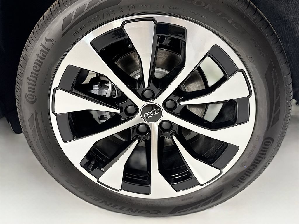 New 2026 Audi Q3 quattro 2.0T AWD/4WD image 29