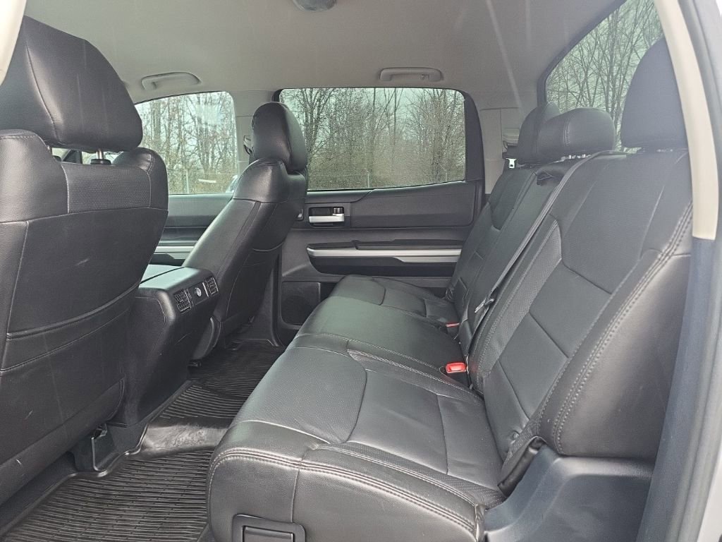 Used 2015 Toyota Tundra SR5 w/ SR5 Upgrade Package image 37