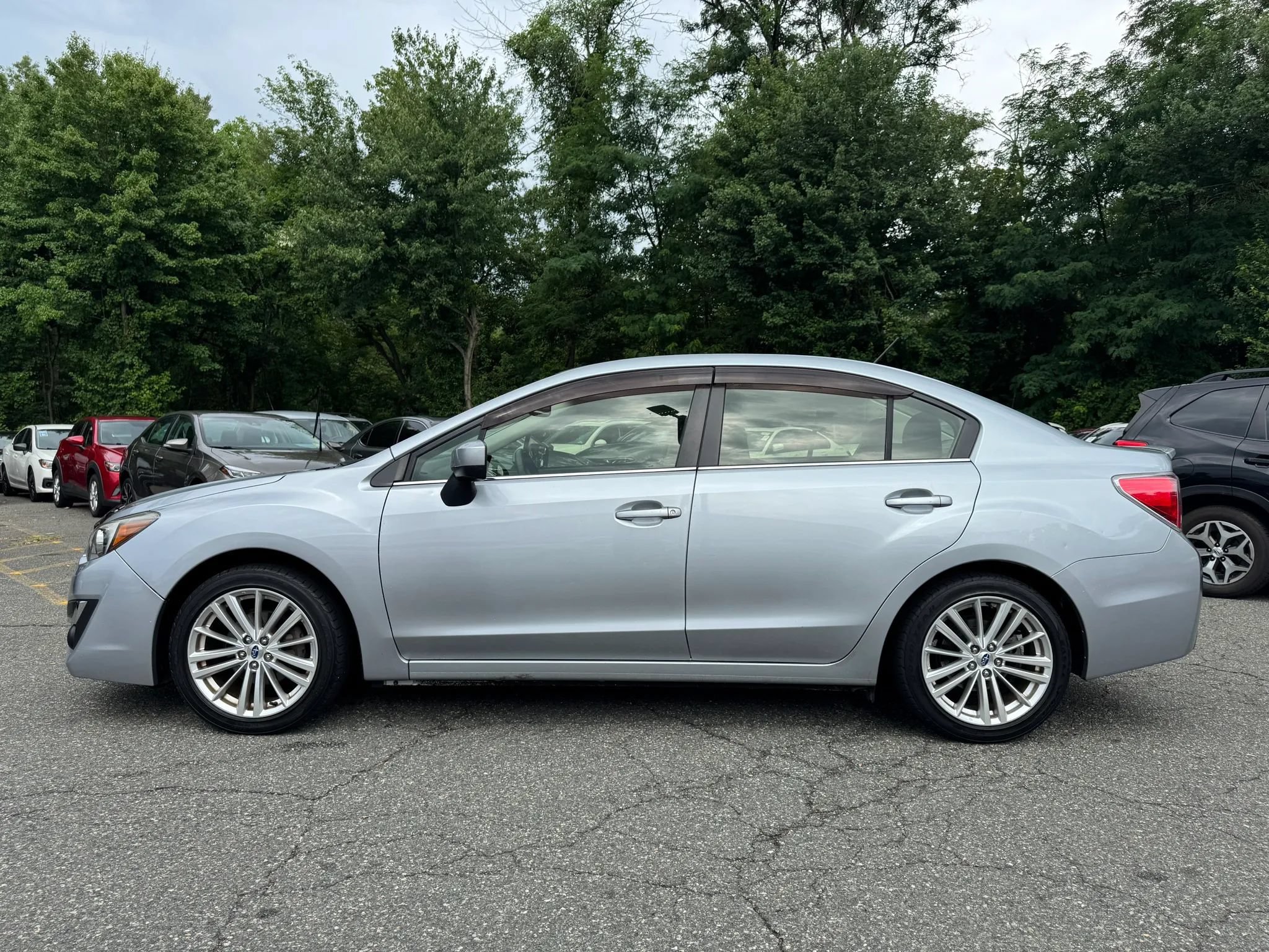 Used 2016 Subaru Impreza 2.0i Premium AWD/4WD image 2