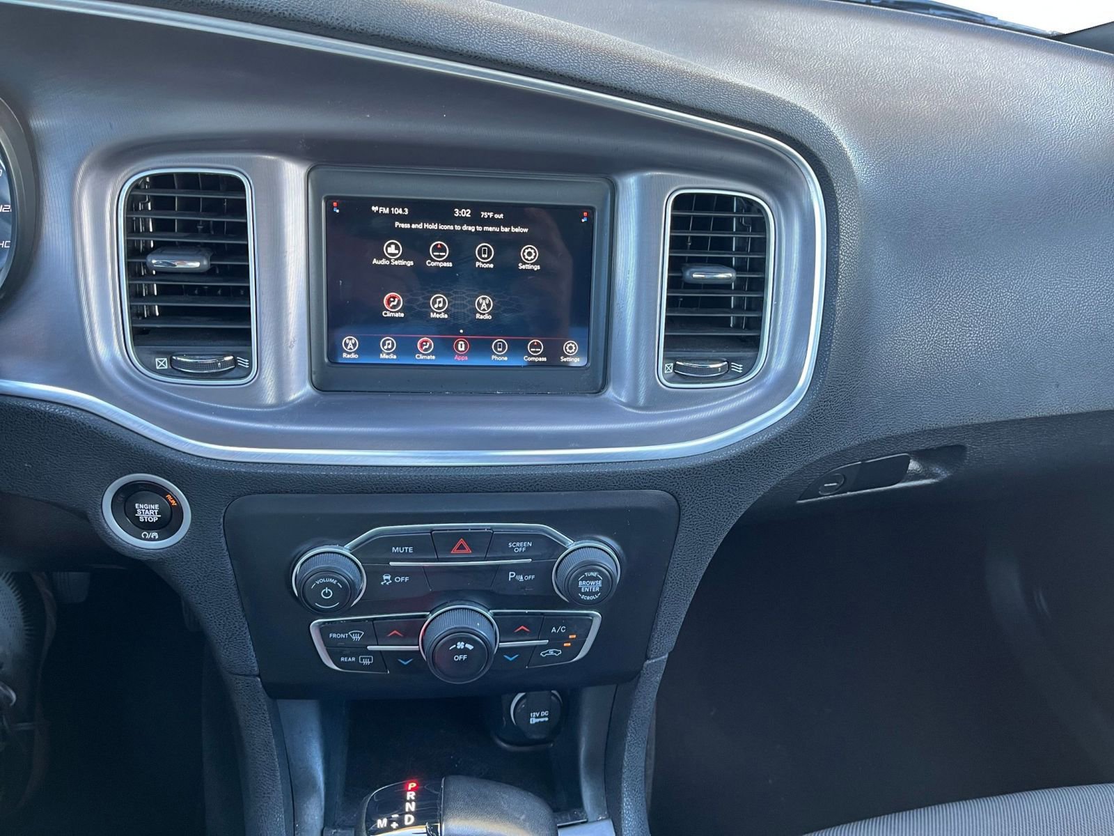 Used 2022 Dodge Charger SXT image 18