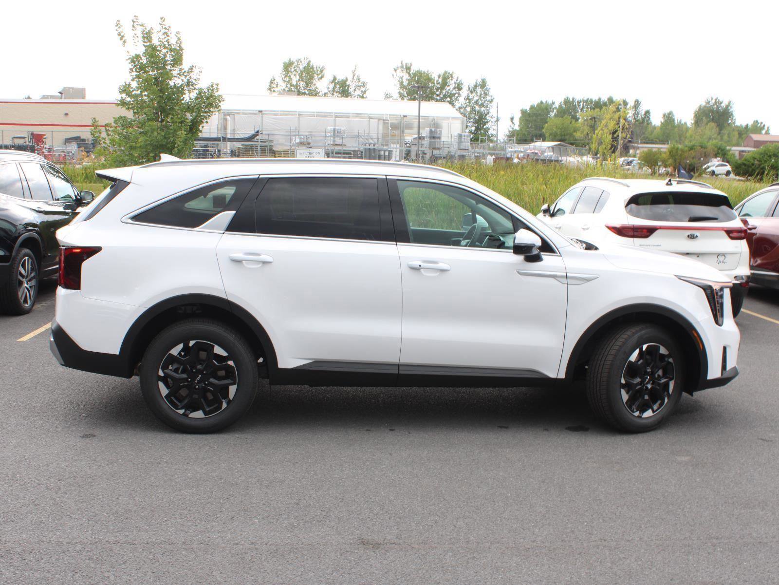 New 2026 Kia Sorento S image 12