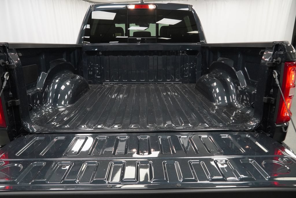 New 2027 RAM 1500 Laramie w/ Laramie Preferred Package AWD/4WD image 29