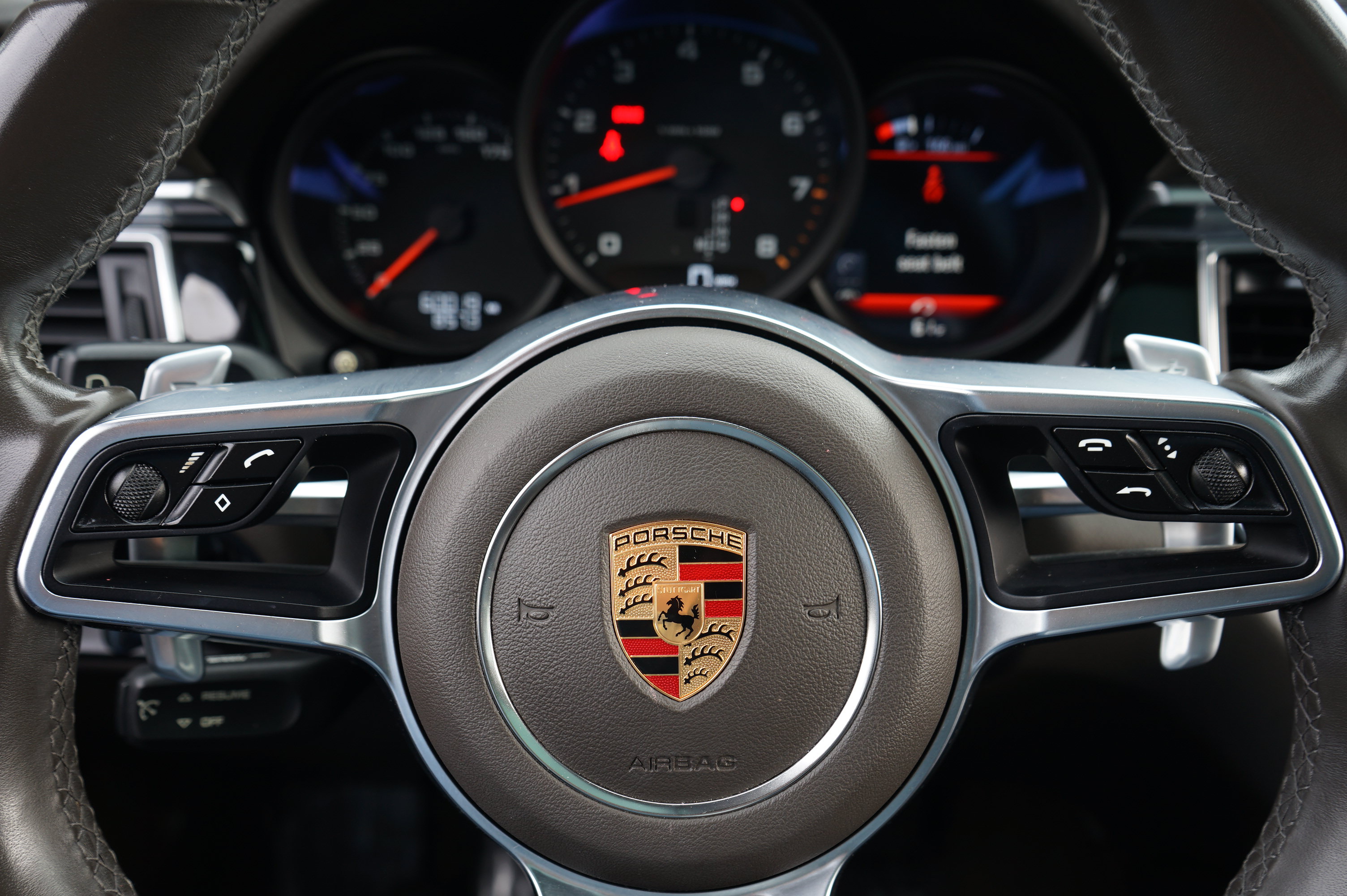 Used 2017 Porsche Macan AWD/4WD image 27