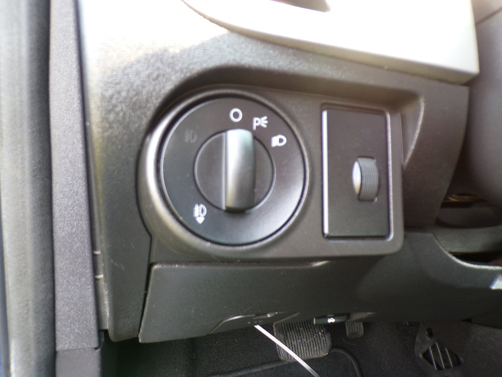 Used 2008 Ford Focus SE FWD image 12