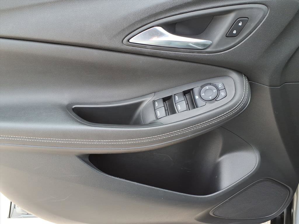 Used 2024 Buick Encore GX Sport Touring image 15