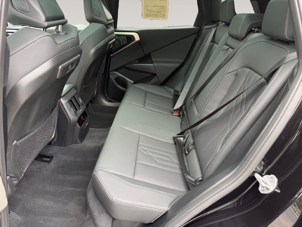 Certified 2025 BMW X3 xDrive30i w/ Premium Package AWD/4WD image 13