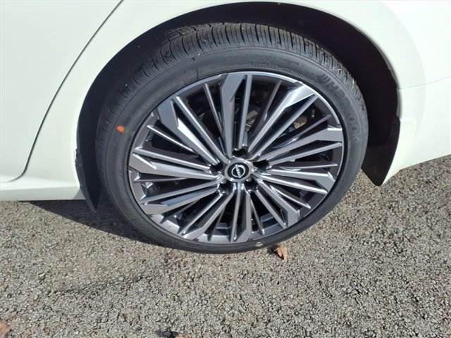 New 2025 Nissan Altima 2.5 SL image 4