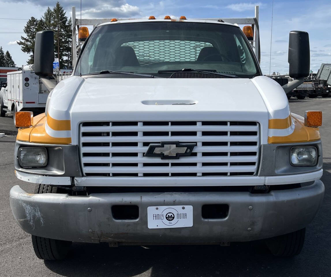 Used 2005 Chevrolet Kodiak C4500 2WD Regular Cab image 2
