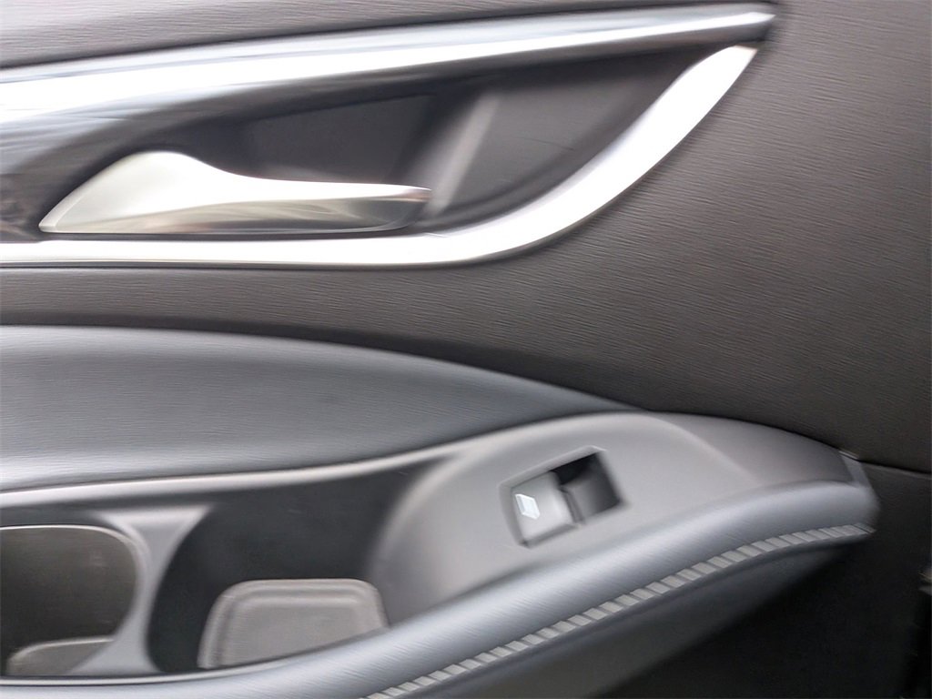 Used 2024 Buick Enclave Premium image 24