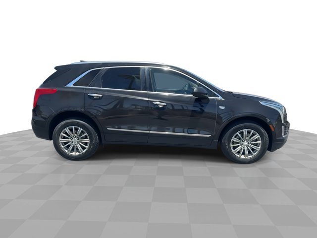 Used 2017 Cadillac XT5 Luxury FWD image 9