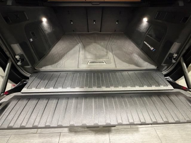 Used 2024 BMW X5 xDrive40i w/ Premium Package AWD/4WD image 21
