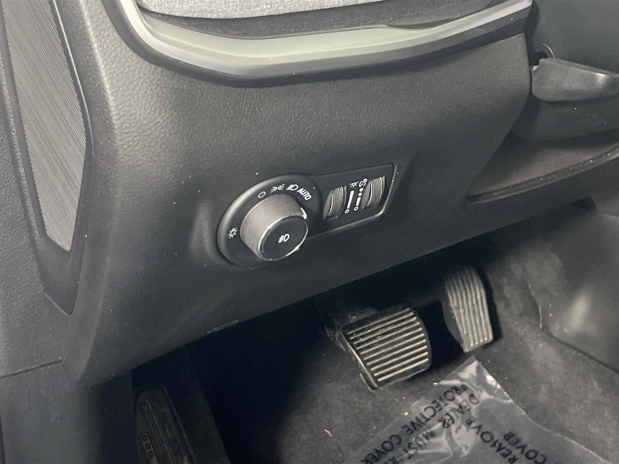 Used 2022 Jeep Compass Latitude w/ Sun and Sound Group AWD/4WD image 10
