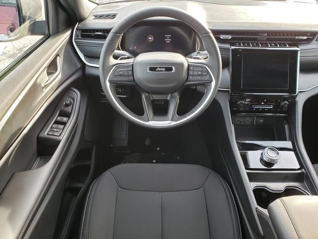 New 2025 Jeep Grand Cherokee L Laredo w/ Luxury Tech Group I image 10
