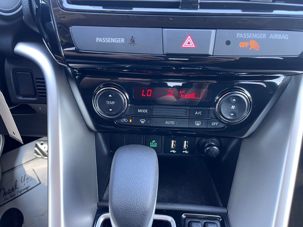 Used 2023 Mitsubishi Eclipse Cross LE AWD/4WD image 17