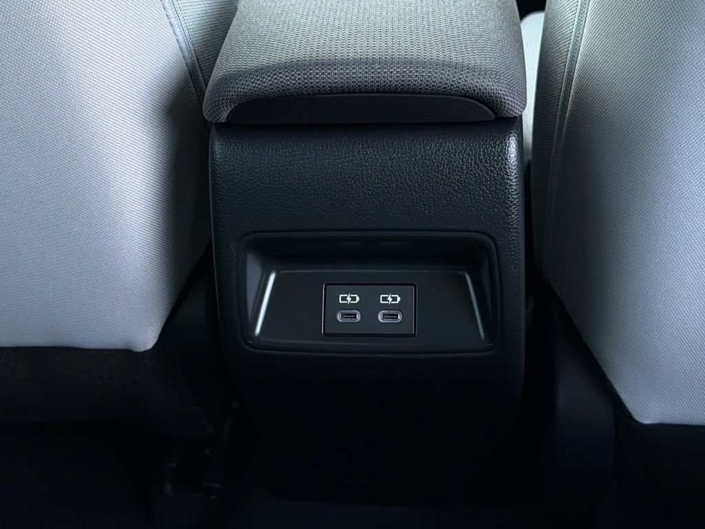 Used 2025 Toyota Corolla LE FWD image 14