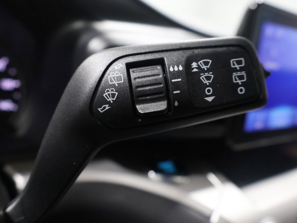 Used 2022 Ford Explorer XLT image 37