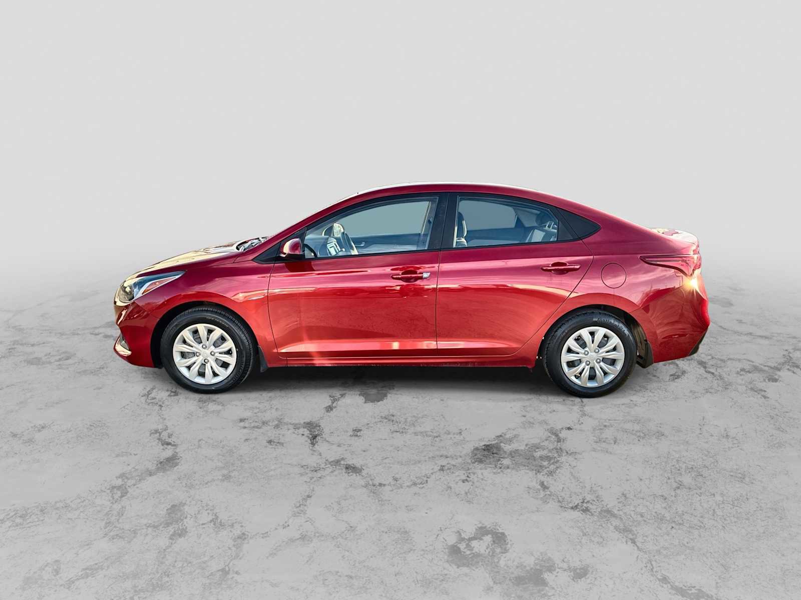 Used 2022 Hyundai Accent SE FWD image 5