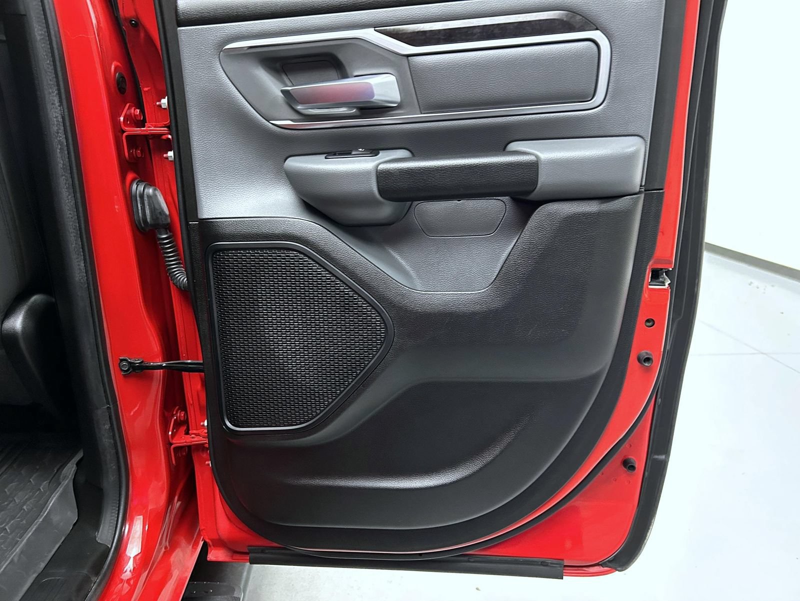 Used 2022 RAM 1500 Big Horn AWD/4WD image 17
