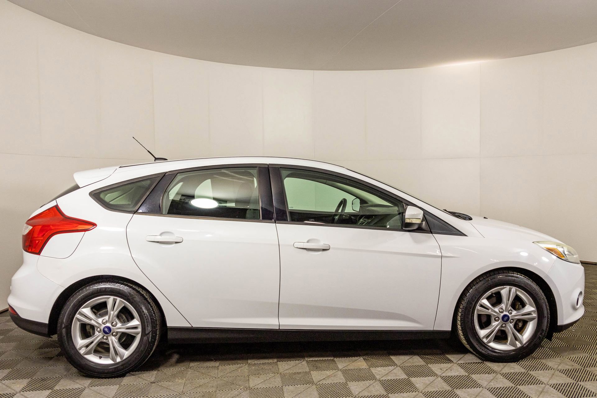 Used 2013 Ford Focus SE image 9