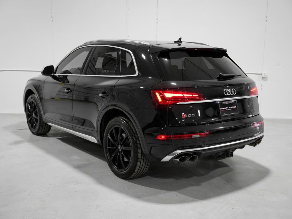 Used 2023 Audi SQ5 Premium Plus w/ Premium Plus Package image 3