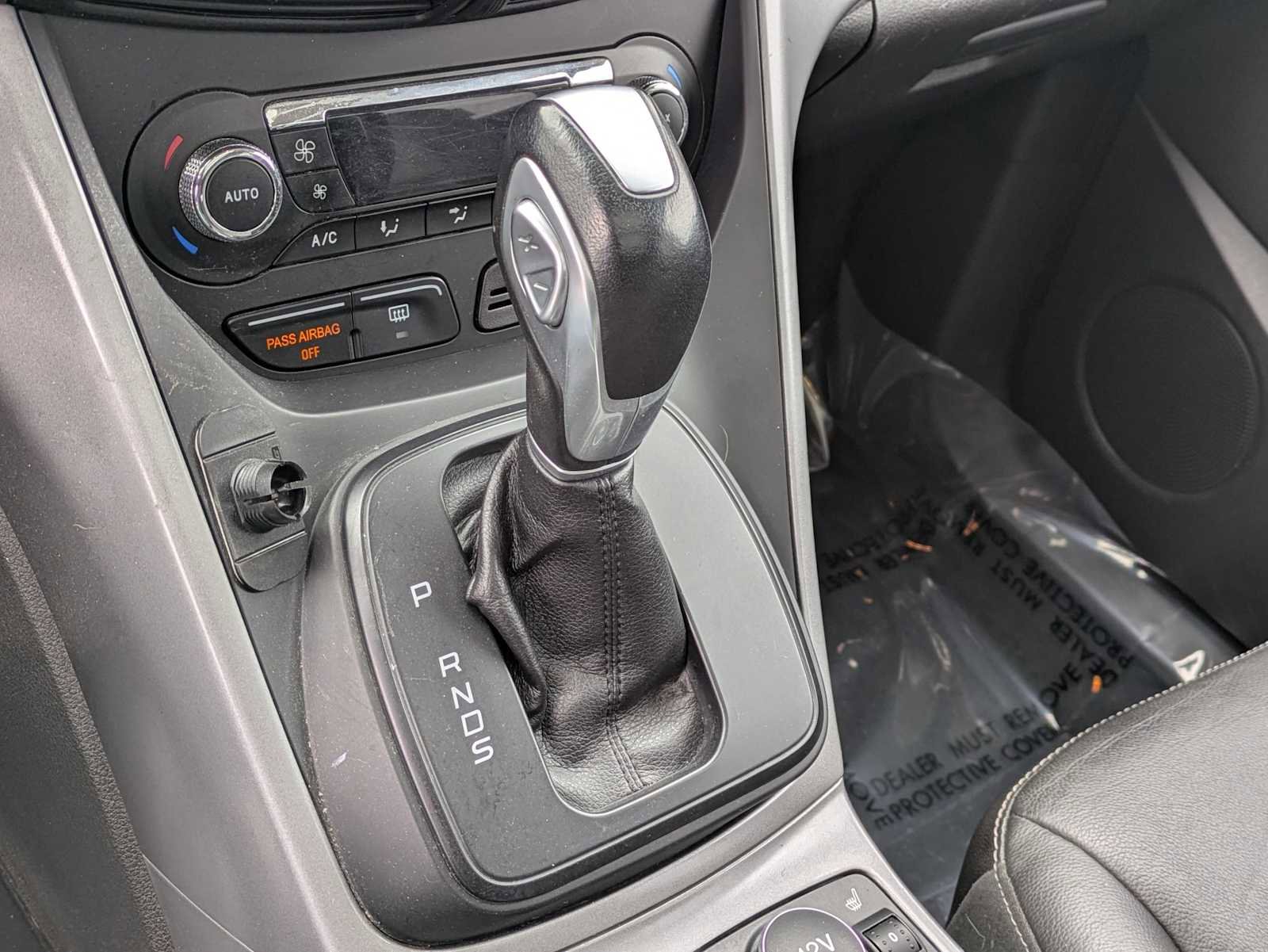 Used 2015 Ford Escape SE w/ Equipment Group 201A image 29