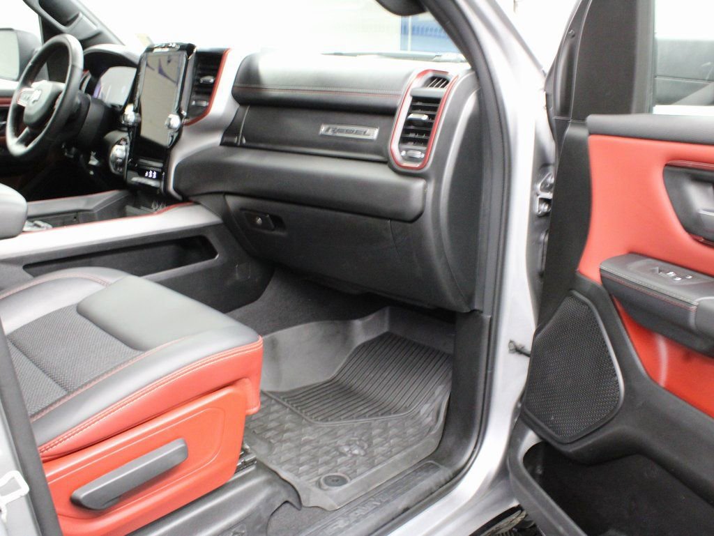 Used 2025 RAM 1500 Rebel image 30