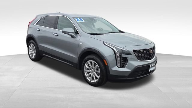Certified 2023 Cadillac XT4 Luxury w/ Cold Weather Package FWD image 2