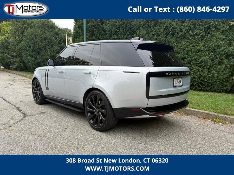 Used 2023 Land Rover Range Rover SE image 7
