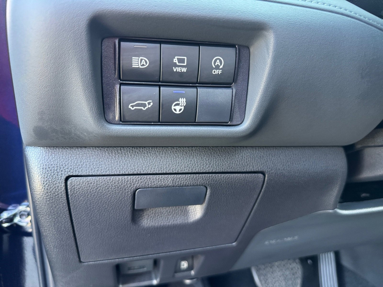 New 2026 Toyota Highlander Platinum image 18