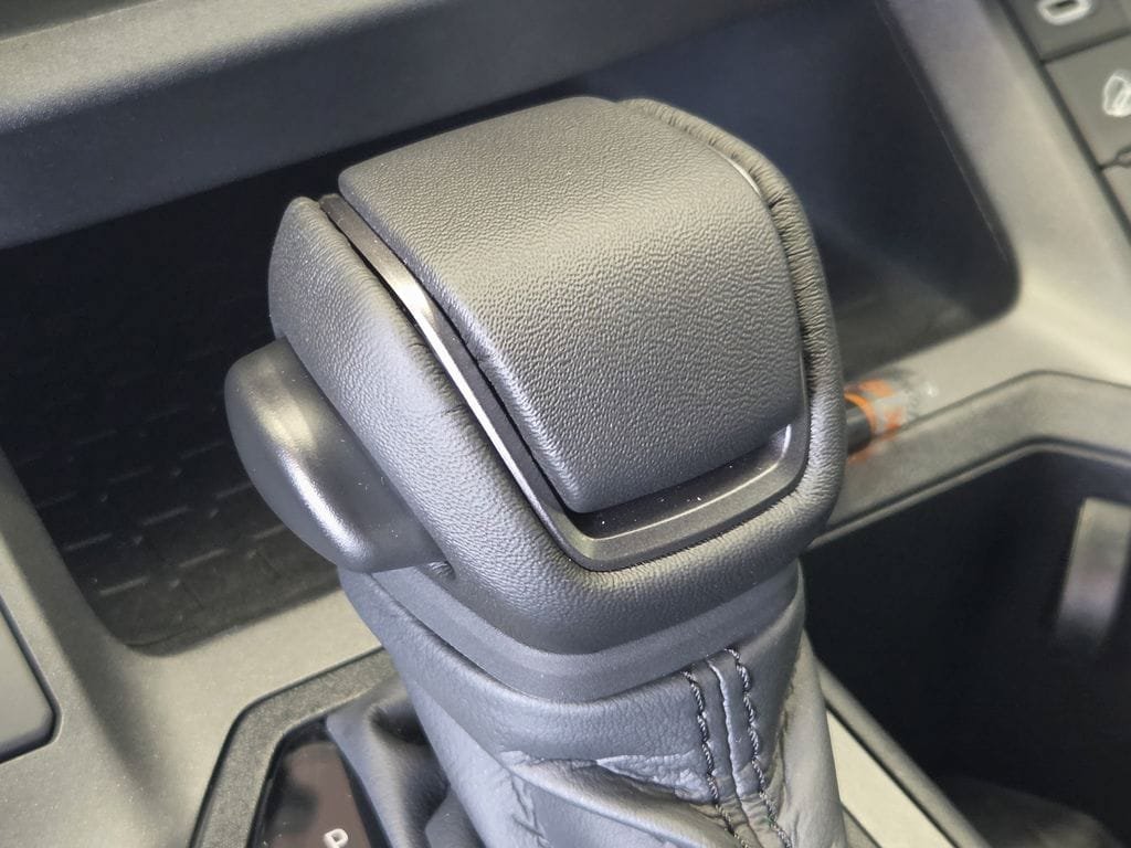 New 2026 Toyota RAV4 XSE AWD/4WD image 18