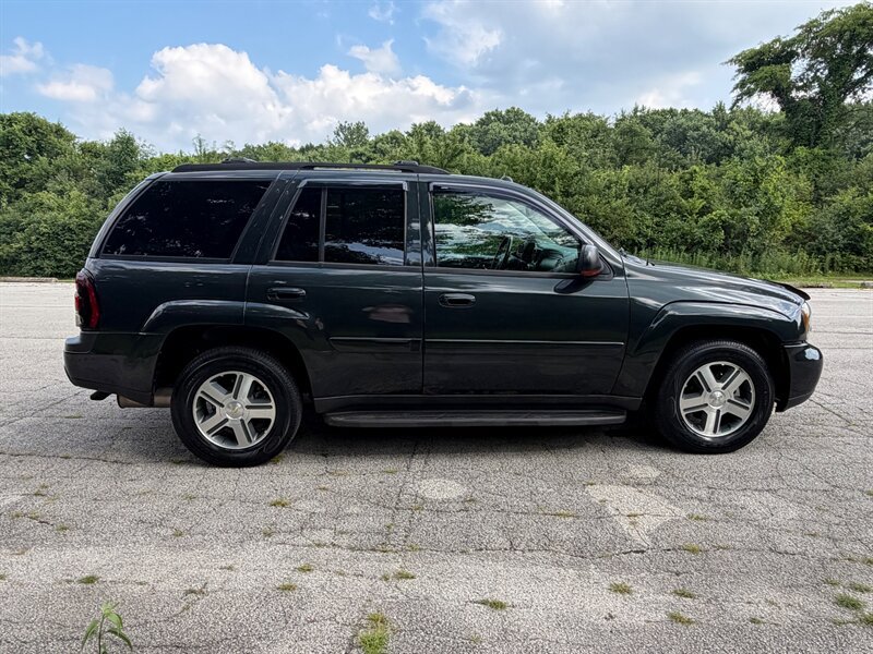 Used 2005 Chevrolet TrailBlazer LT AWD/4WD image 6