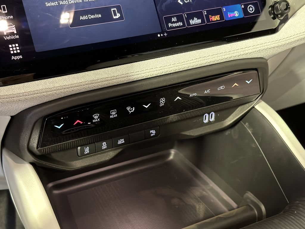 New 2026 Jeep Cherokee Laredo AWD/4WD image 21