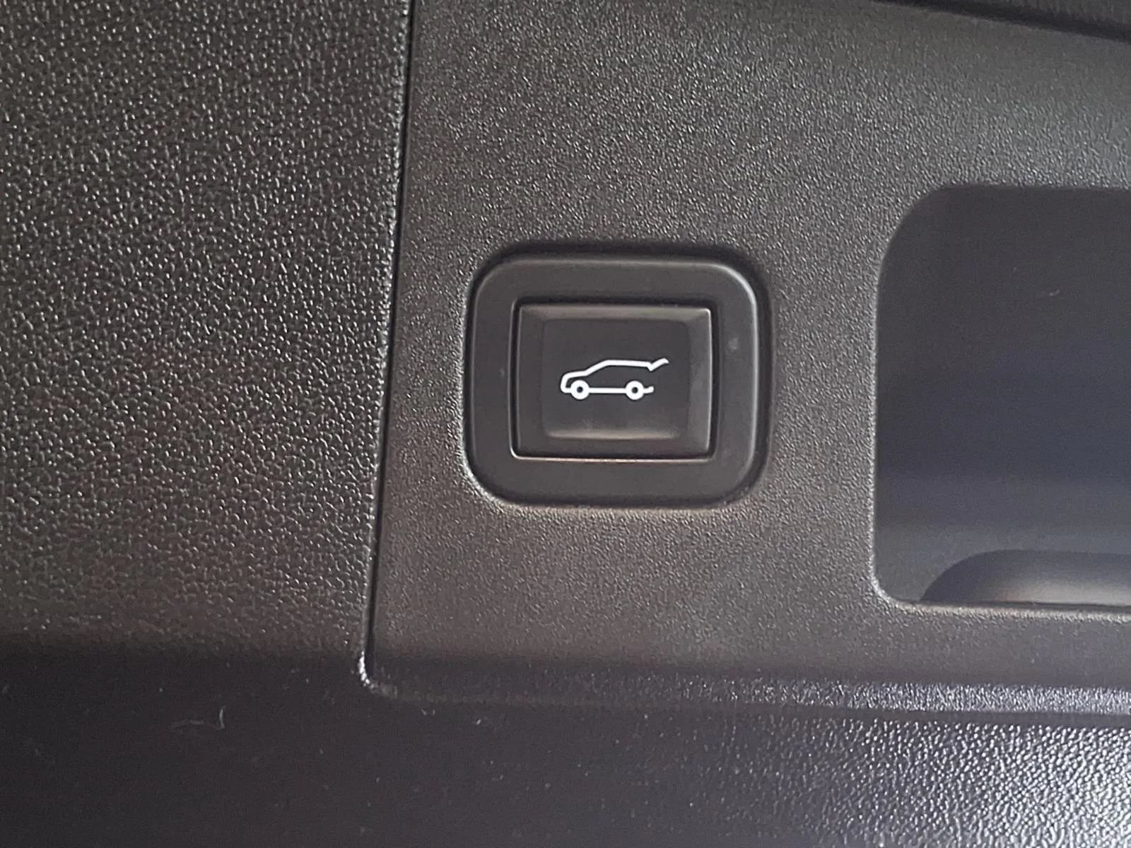 Used 2021 Cadillac XT5 Premium Luxury AWD/4WD image 8