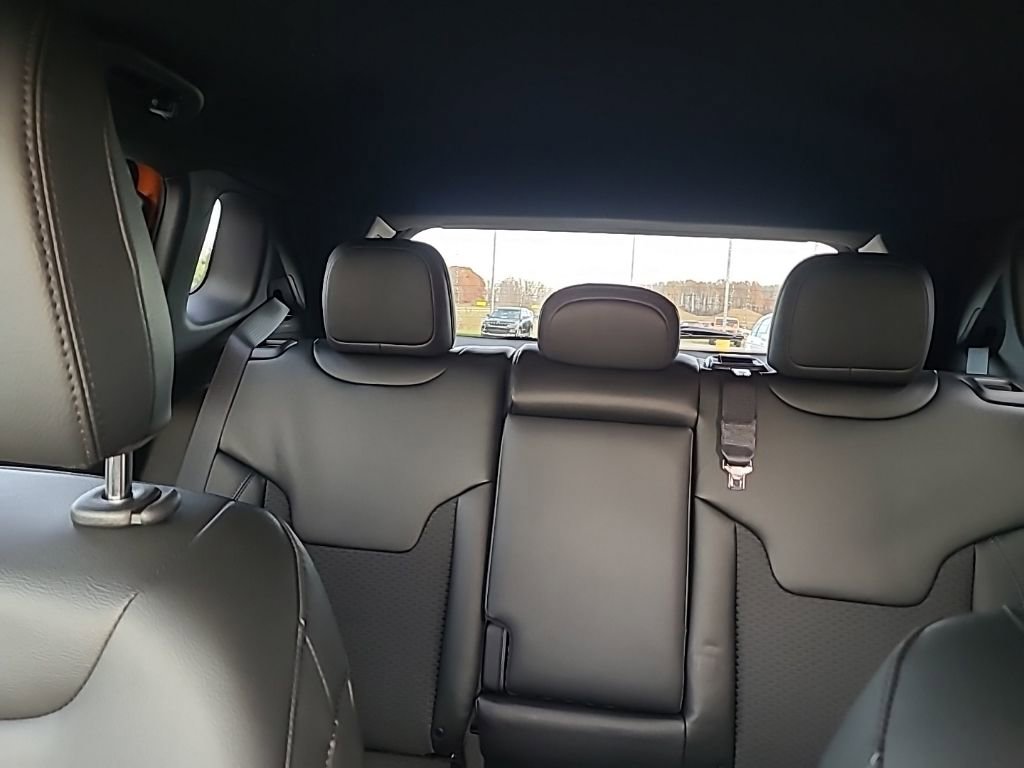 New 2026 Jeep Compass Latitude AWD/4WD image 20