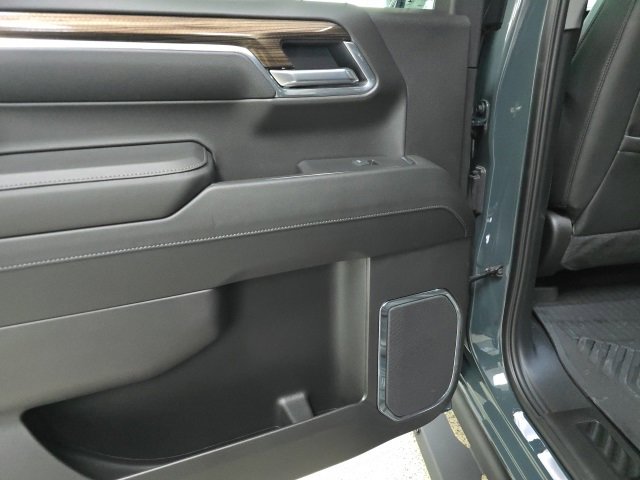 Used 2025 Chevrolet Silverado 1500 LT Trail Boss w/ Convenience Package II image 9