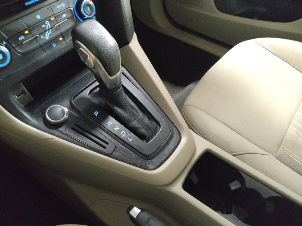 Used 2017 Ford Focus SE FWD image 27