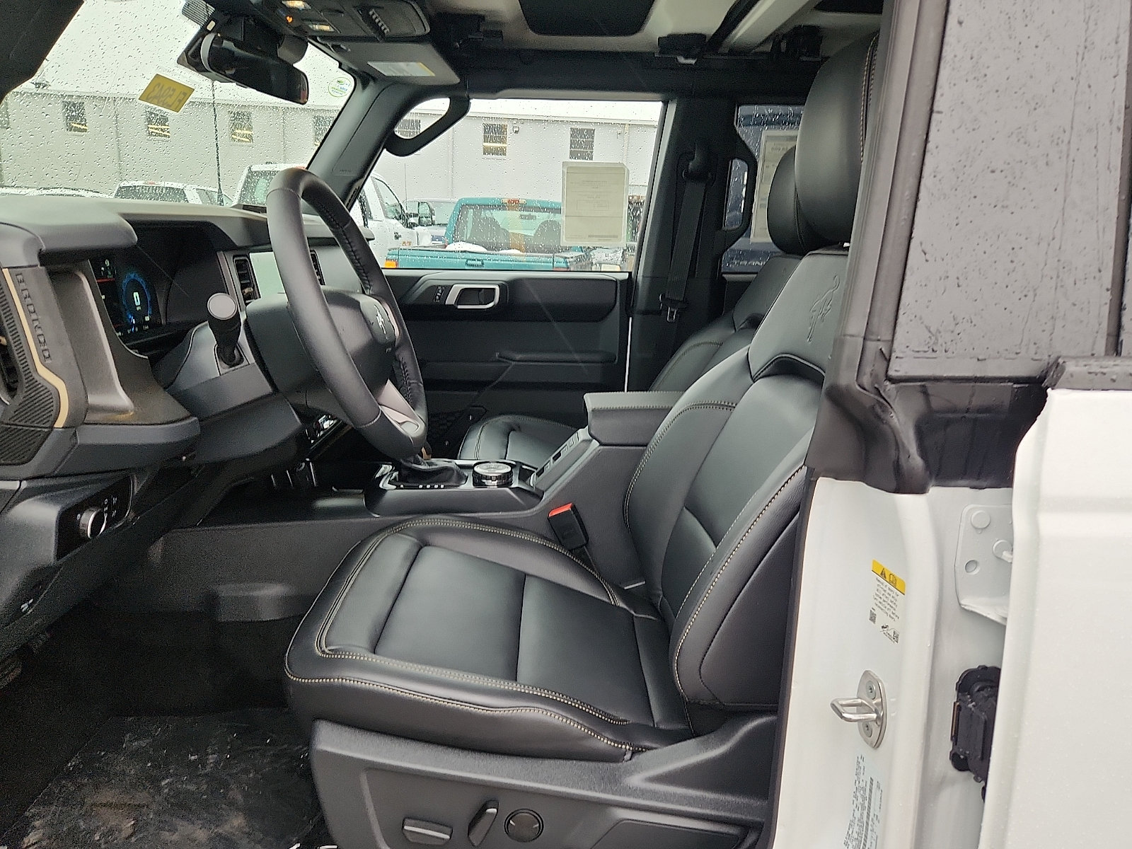 New 2026 Ford Bronco Badlands AWD/4WD image 9